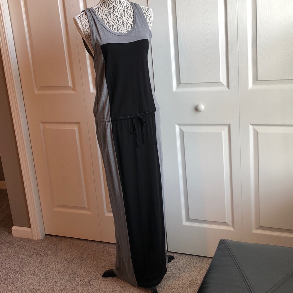 GAP Gray with Black Panel Maxi Dress Tie Waist